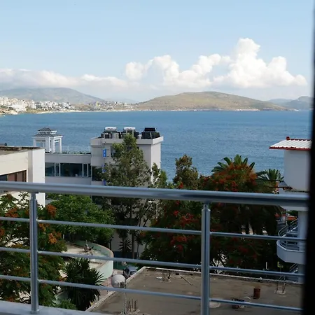 Piazza * Sarande