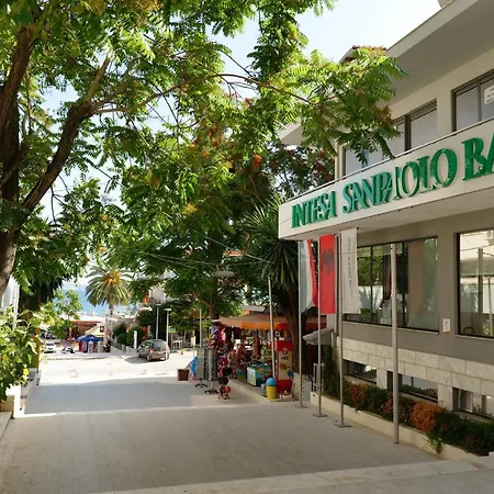 Piazza Szálloda *