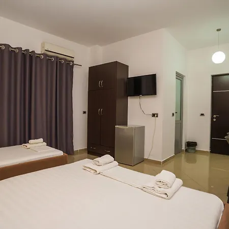Piazza Hotel Sarande