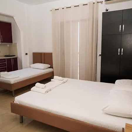 Piazza Hotel Sarandë