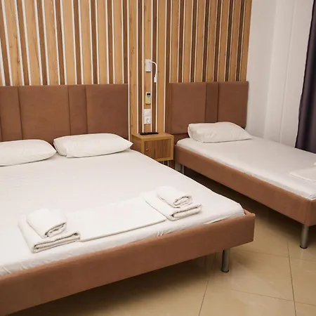 Piazza Σαράντα